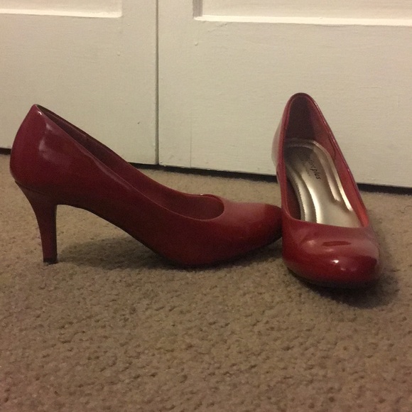 comfort plus by predictions Shoes - Red kitten heels
